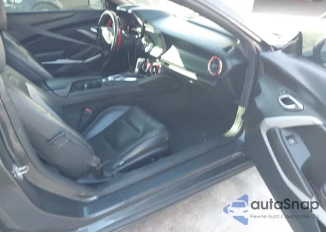 2018 Chevrolet Camaro 1Lt z USA, uszkodzony, nr VIN 1G1FB1RX6J0184879